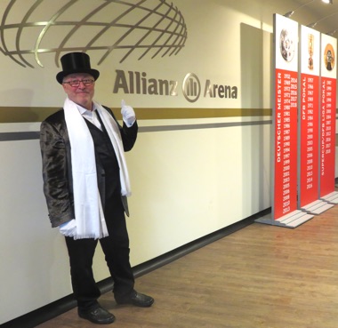 Michael Scheck auf der Weihnachtsfeier des FC Bayern München in der Allianz Arena